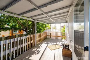 700 NW Crosby Ave, Oak Harbor, WA 98277 - Photo 6