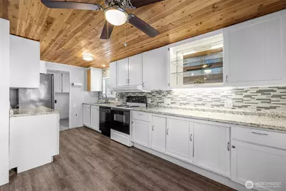 700 NW Crosby Avenue #74, Oak Harbor, WA 98277 - Photo 14