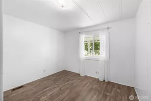 700 NW Crosby Ave, Oak Harbor, WA 98277 - Photo 18