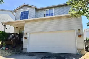 1209 W 32nd Cir, Vancouver, WA 98660 - Photo 6