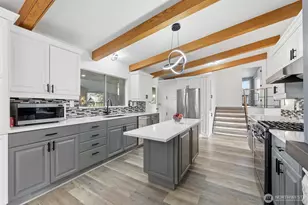 8808 Line Rd, Lynden, WA 98264 - Photo 10