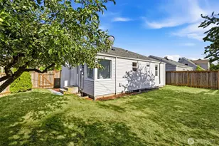 8257 Interlake Ave N, Seattle, WA 98103 - Photo 28