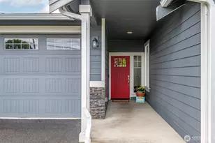 1502 12th Ave SE, Puyallup, WA 98372 - Photo 2