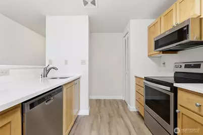 701 Columbia Street #612, Vancouver, WA 98660 - Photo 4