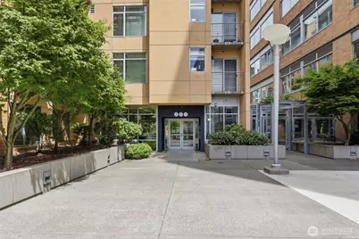 701 Columbia Street #612, Vancouver, WA 98660 - Photo 2