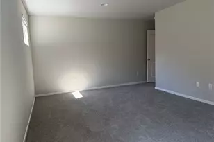292 NE Shadowhawk Ln, Bremerton, WA 98311 - Photo 8