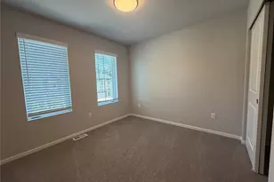292 NE Shadowhawk Ln, Bremerton, WA 98311 - Photo 12