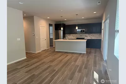292 NE Shadowhawk Lane, Bremerton, WA 98311 - Photo 2