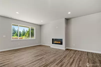 12902 Yakima Avenue S, Tacoma, WA 98444 - Photo 8
