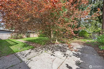 20310 5th Avenue NW, Shoreline, WA 98177 - Photo 24