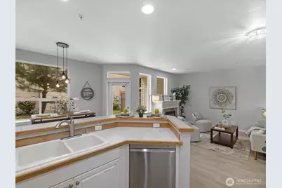 12530 Admiralty Way #J103, Everett, WA 98204 - Photo 8