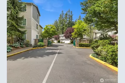 12530 Admiralty Way #J103, Everett, WA 98204 - Photo 2