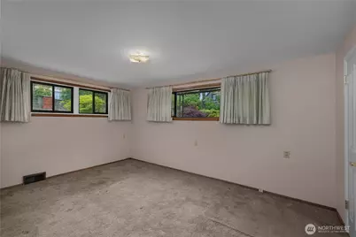 10323 48th Avenue NE, Seattle, WA 98125 - Photo 24