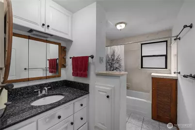 10323 48th Avenue NE, Seattle, WA 98125 - Photo 36