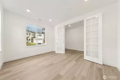 18037 139th Place E #15, Puyallup, WA 98374 - Photo 2