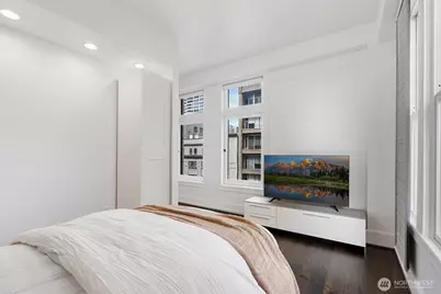 1519 3rd Avenue #501, Seattle, WA 98101 - Photo 28