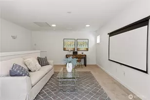 15865 NE 14th Rd, Bellevue, WA 98008 - Photo 22