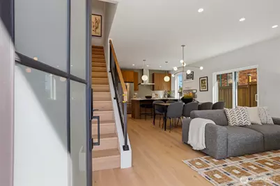 8328 24th Avenue NW, Seattle, WA 98117 - Photo 4