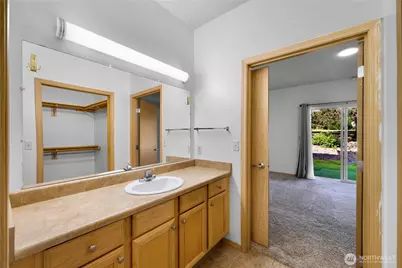 512 Darby Drive #105, Bellingham, WA 98226 - Photo 12