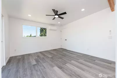 320 E Lopez Avenue, Port Angeles, WA 98362 - Photo 26