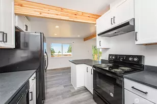320 E Lopez Ave, Port Angeles, WA 98362 - Photo 14