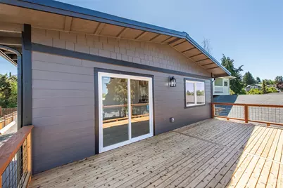 320 E Lopez Avenue, Port Angeles, WA 98362 - Photo 12