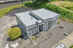 1715 Meridian Ave E, Edgewood, WA 98371 - Photo 2