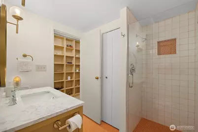 2100 3rd Avenue #1005, Seattle, WA 98121 - Photo 28
