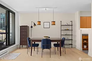 2100 3rd Ave, Seattle, WA 98121 - Photo 16