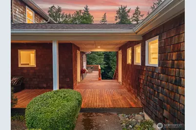 5413 Welfare Avenue NE, Bainbridge Island, WA 98110 - Photo 4