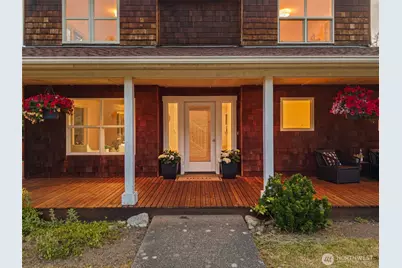5413 Welfare Avenue NE, Bainbridge Island, WA 98110 - Photo 2
