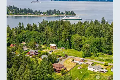 5413 Welfare Avenue NE, Bainbridge Island, WA 98110 - Photo 6