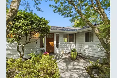 12428 68th Avenue NE, Kirkland, WA 98034 - Photo 1