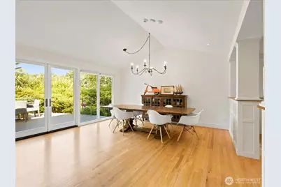 12428 68th Avenue NE, Kirkland, WA 98034 - Photo 18