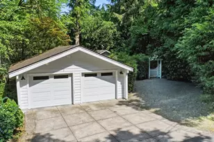 12428 68th Ave NE, Kirkland, WA 98034 - Photo 10