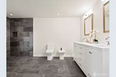 12428 68th Avenue NE, Kirkland, WA 98034 - Photo 30