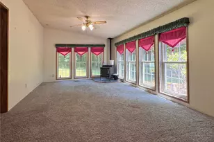 21621 186th St E, Orting, WA 98360 - Photo 8