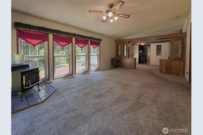 21621 186th Street E, Orting, WA 98360 - Photo 10