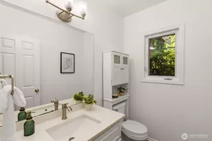 19303 Meridian Pl W, Bothell, WA 98012 - Photo 24