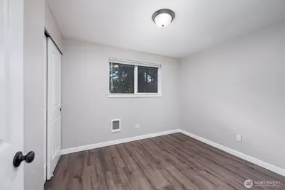 9538 Helen Avenue NE, Olympia, WA 98516 - Photo 14
