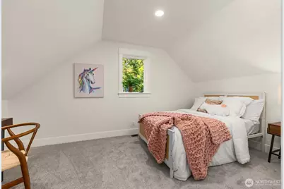 10058 NE Lafayette Avenue, Bainbridge Island, WA 98110 - Photo 34