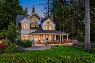 10058 NE Lafayette Ave, Bainbridge Island, WA 98110 - Photo 2