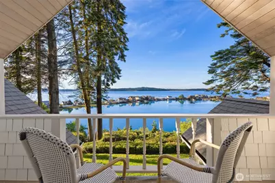 10058 NE Lafayette Avenue, Bainbridge Island, WA 98110 - Photo 32