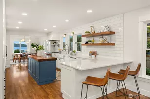 10058 NE Lafayette Ave, Bainbridge Island, WA 98110 - Photo 16