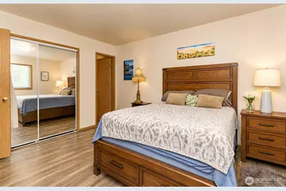 11002 11004 72nd Avenue E, Puyallup, WA 98373 - Photo 32