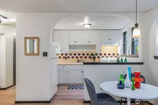 348 W Olympic Pl, Seattle, WA 98109 - Photo 14