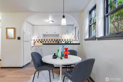 348 W Olympic Place #108, Seattle, WA 98109 - Photo 8