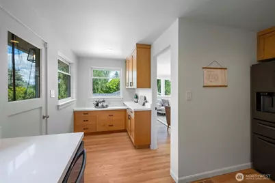 3726 NE 165th Street, Lake Forest Park, WA 98155 - Photo 10