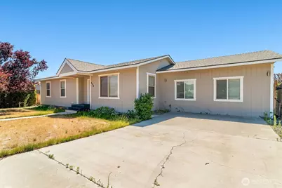 604 Bramble Avenue, Omak, WA 98841 - Photo 1