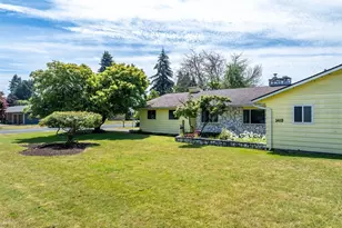 3412 Russell Rd, Centralia, WA 98531 - Photo 2